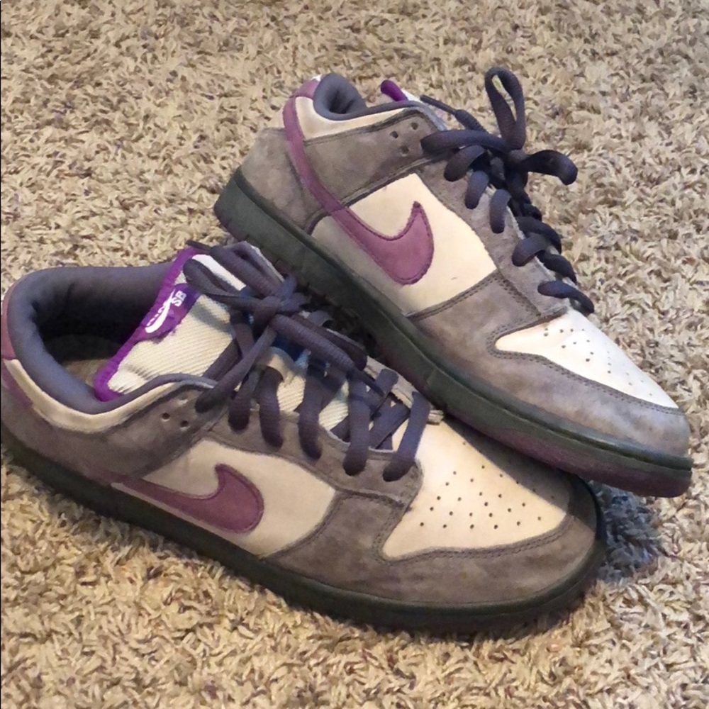 NIKE SB Dunk Low Purple Pigeon Edition sneakers